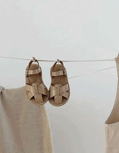 포즈 크로스 샌들 - shoes